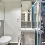 Beautiful And Bright Elegant Parisian 1-bedroom