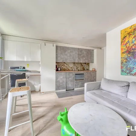 Beautiful And Bright Elegant Parisian 1-bedroom Apartmán