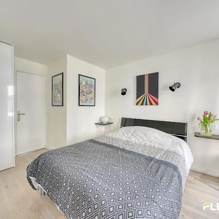 Beautiful And Bright Elegant Parisian 1-bedroom Apartmán
