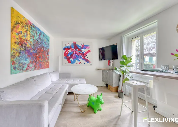 Beautiful And Bright Elegant Parisian 1-bedroom דירה *